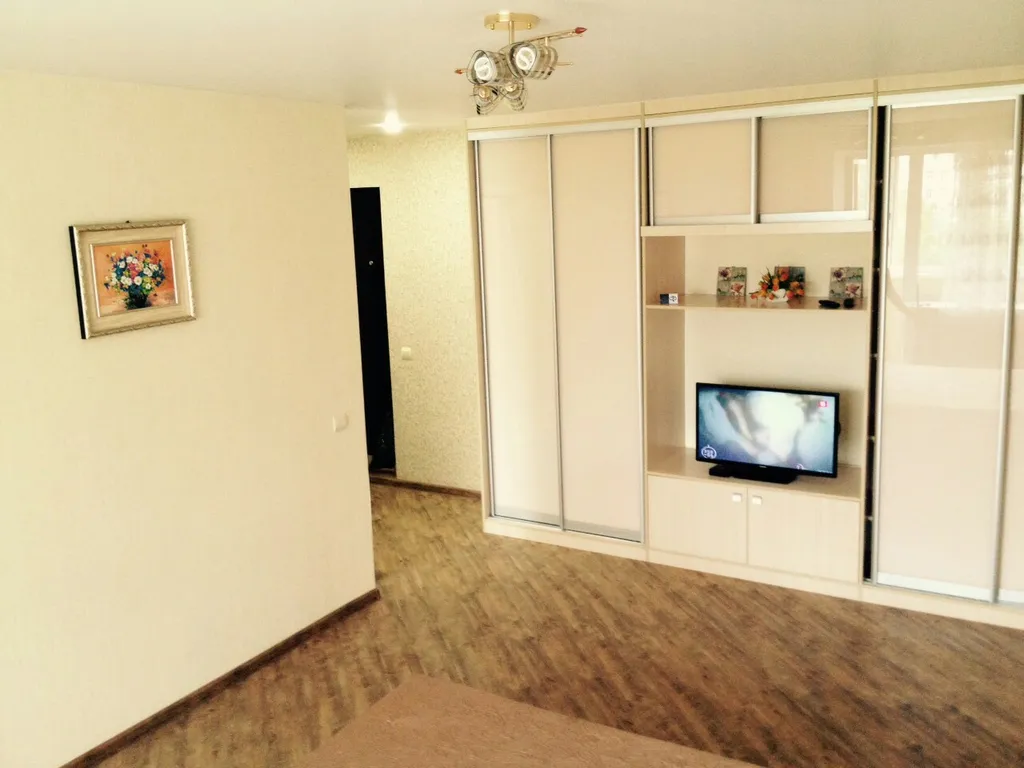 Квартира однокомнатная в Кировском, 30 м², Иркутск — спальня, фото 2