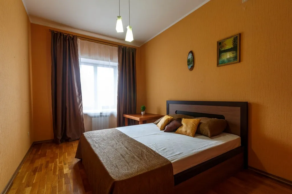 Квартира трёхкомнатная в Самарском, 75 м², Самара — спальня, фото 2