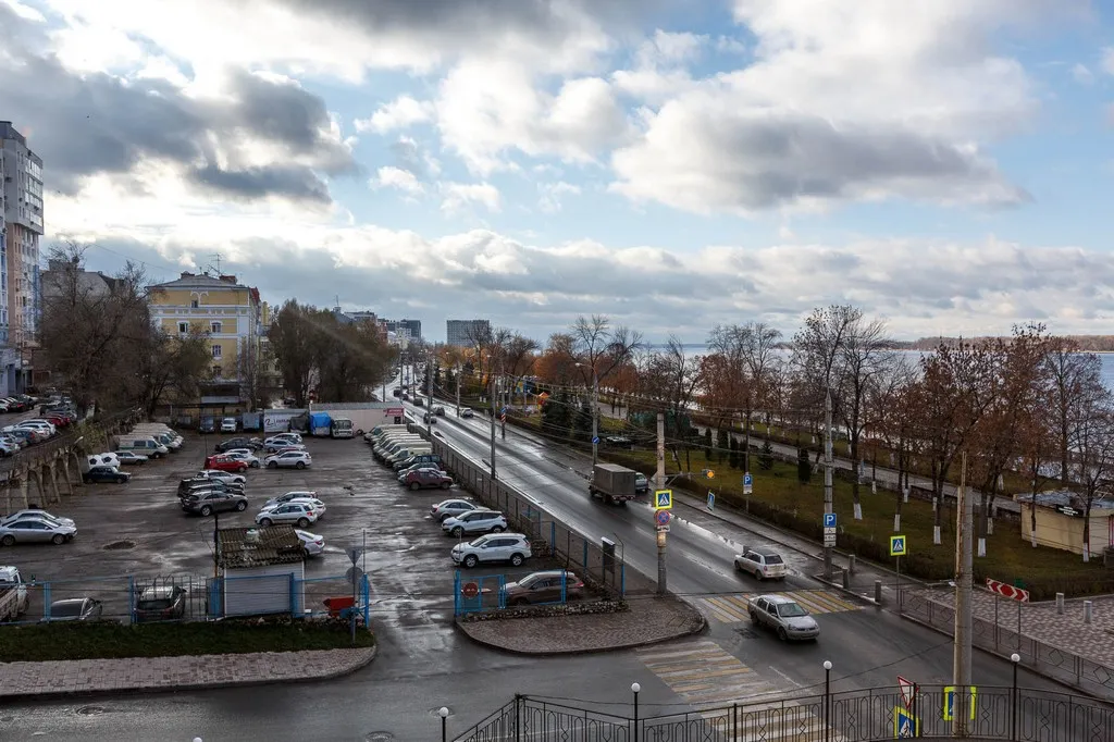 Квартира трёхкомнатная в Самарском, 75 м², Самара — вид из окна, фото 2