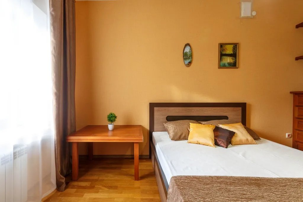 Квартира трёхкомнатная в Самарском, 75 м², Самара — спальня, фото 3