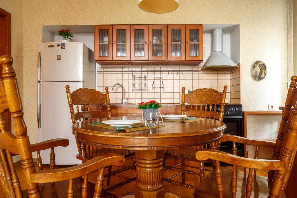 Квартира трёхкомнатная в Самарском, 75 м², Самара — кухня, фото 6