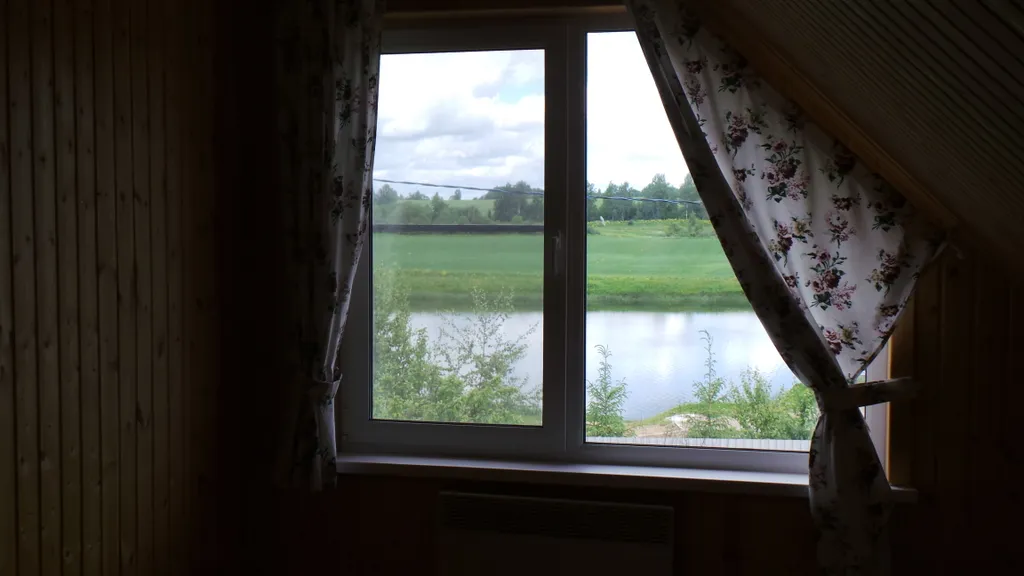 Бревенчатый дом с баней