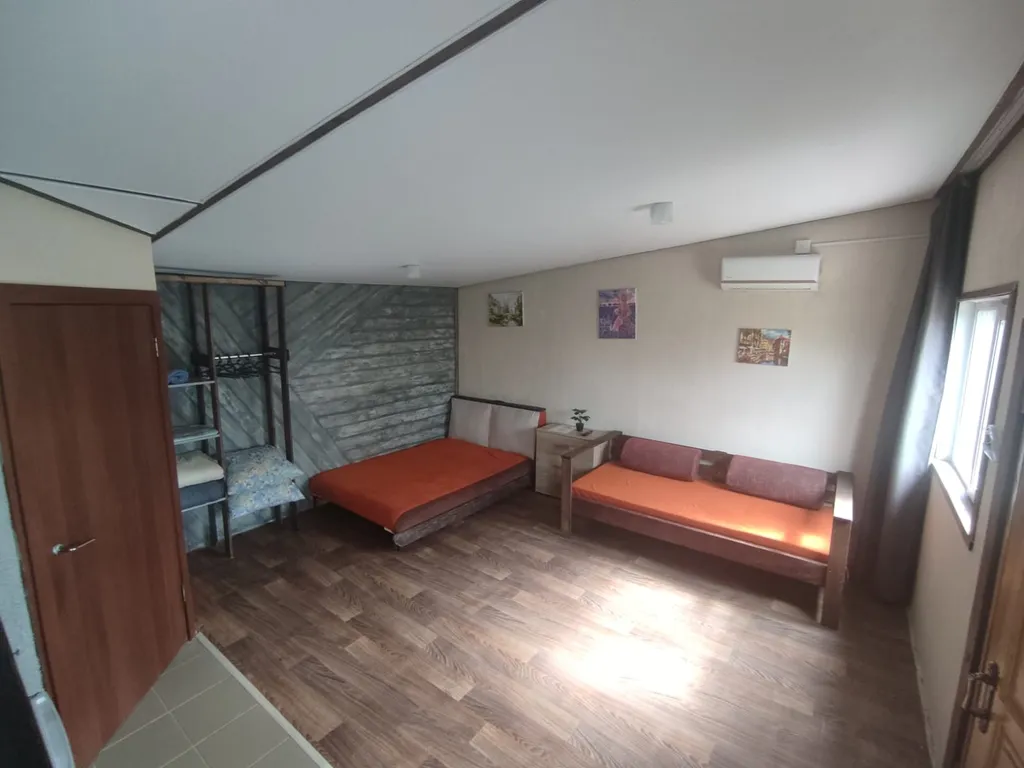 Стильный и современный дом-студия Арт