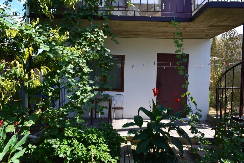 Просторный номер с кухней в закрытом дворике