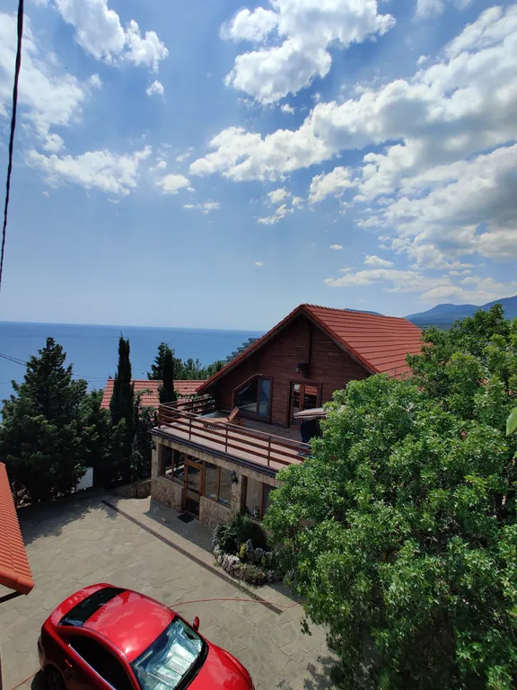 Частный дом