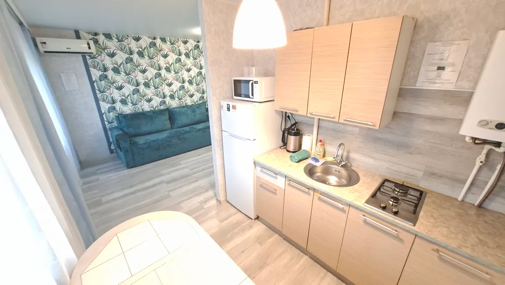 Квартира двухкомнатная у Кремлёвской, в Вахитовском, 55 м², Казань — кухня, фото 3
