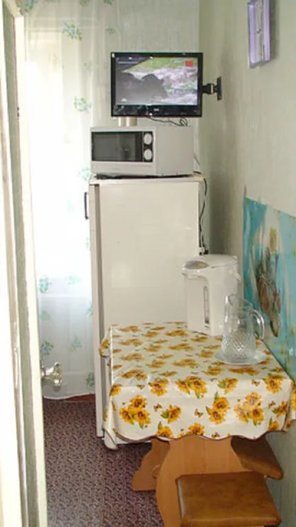 Квартира двухкомнатная на улице Некрасова, 47 м², Евпатория — фото 8