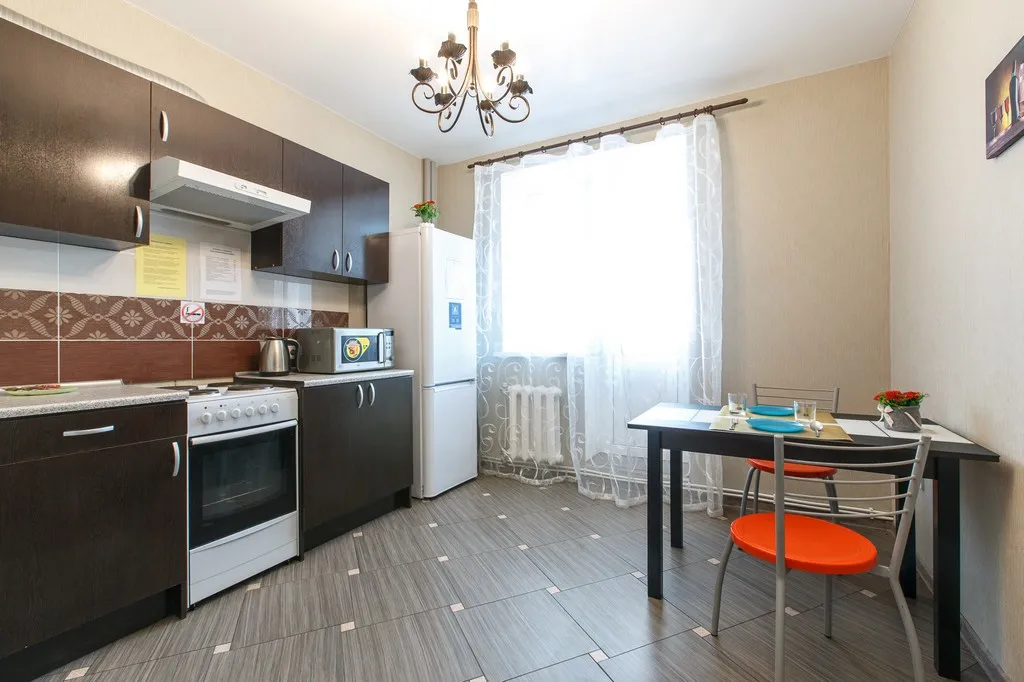 Квартира однокомнатная в Самарском, 46 м², Самара — кухня