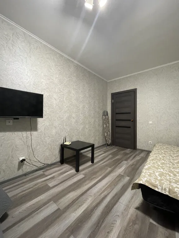 Квартира однокомнатная на улице Волотовской, 40 м², Великий Новгород — спальня, фото 4