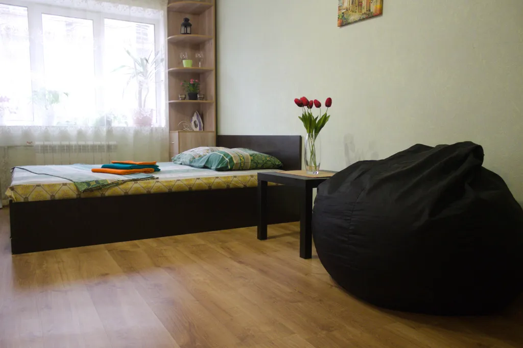 Квартира однокомнатная на улице Глеба Успенского, 35 м², Рыбинск — спальня, фото 5
