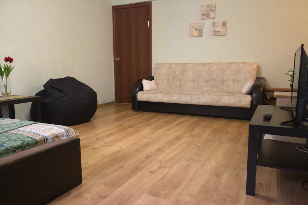 Квартира однокомнатная на улице Глеба Успенского, 35 м², Рыбинск — спальня, фото 7