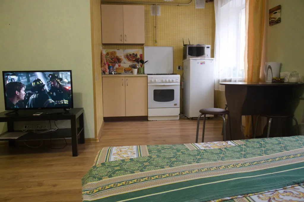Квартира однокомнатная на улице Глеба Успенского, 35 м², Рыбинск — кухня, фото 2