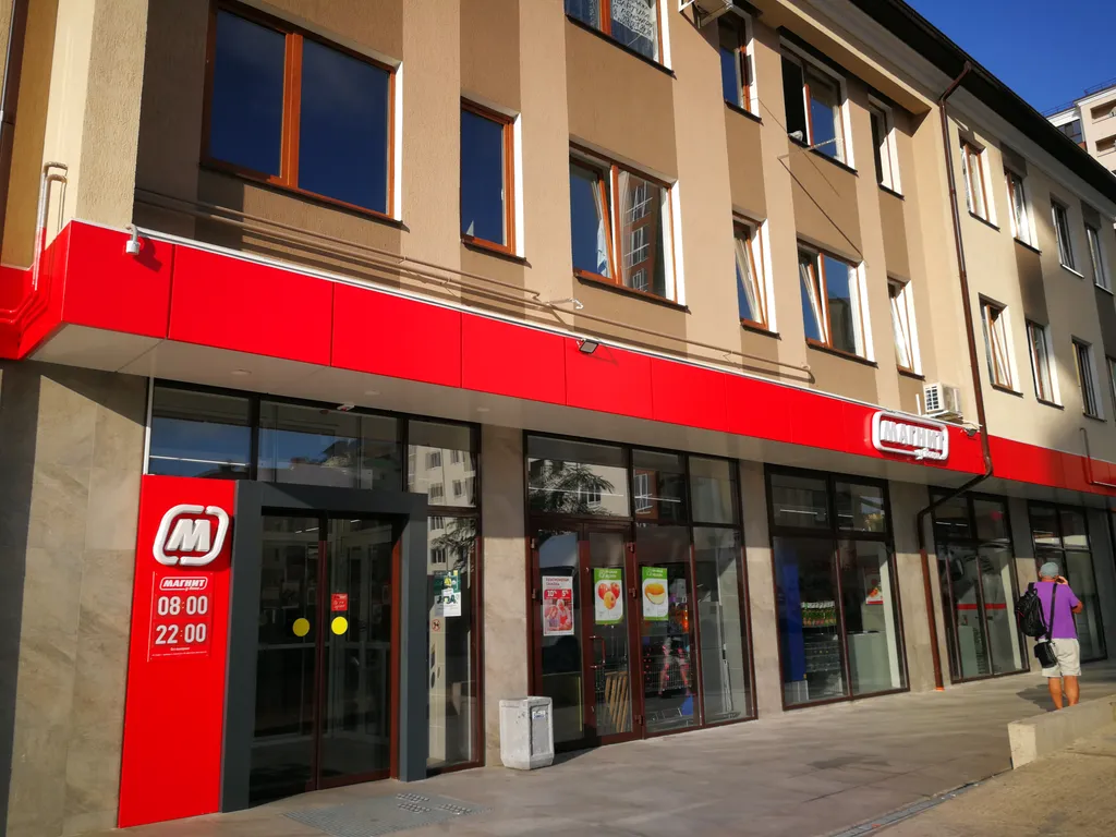 Студия однокомнатная на улице Волжской, 25 м², Сочи — двор