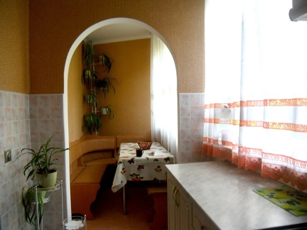 Квартира трёхкомнатная на улице Ленинградской, 72 м², Гурзуф — фото 7