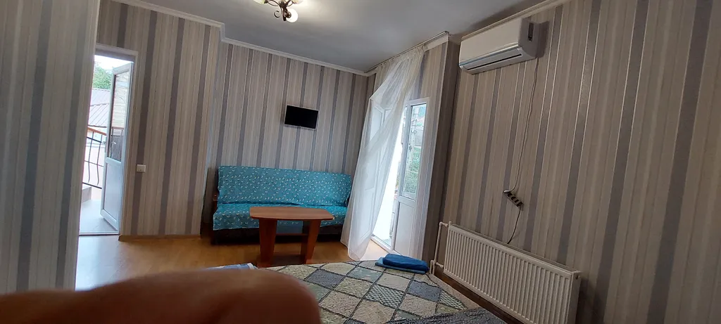 Трёхместный номер стандарт — На Суворова, фото 2 из 5