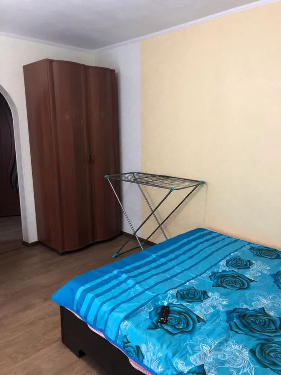 Квартира однокомнатная на улице Пензенской, 34 м², Сызрань — спальня