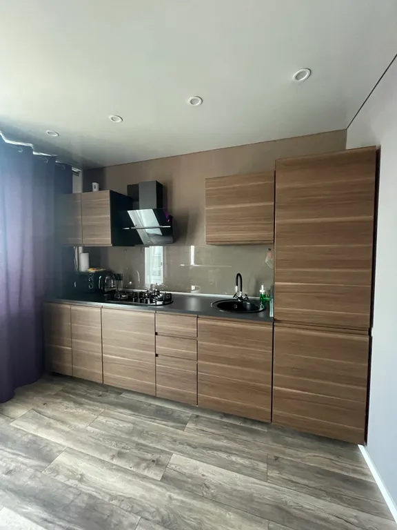 Квартира однокомнатная на улице Инзенской, 45 м², Азов — фото 2