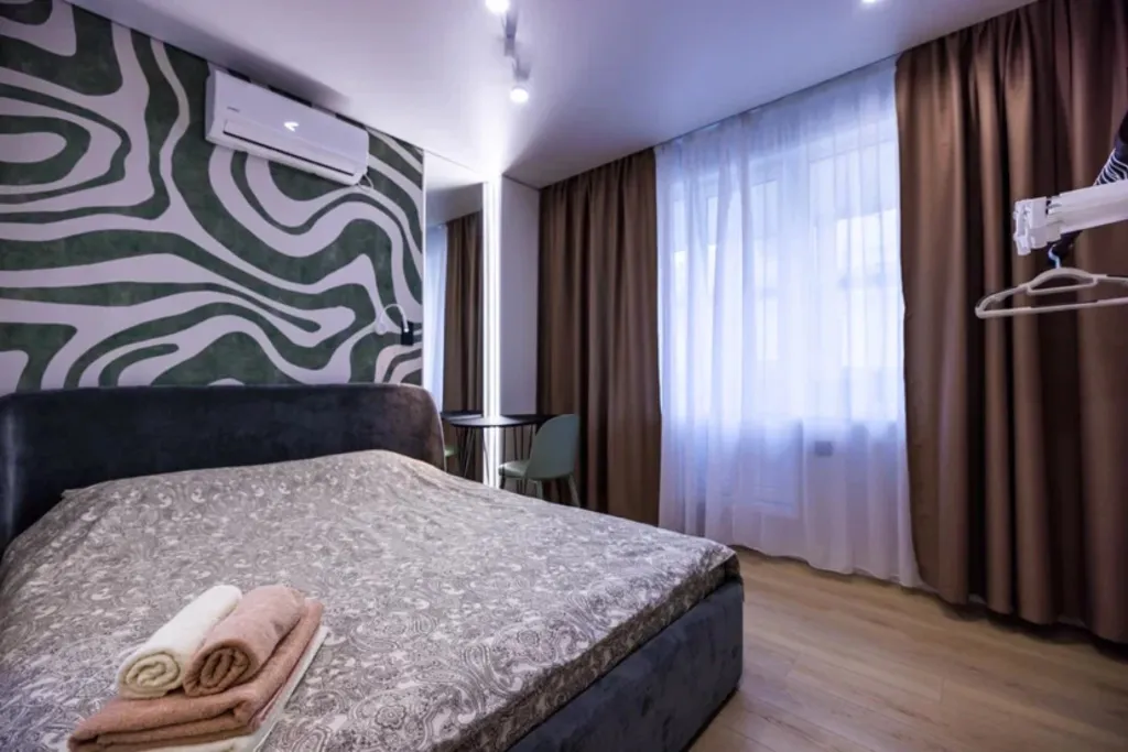Квартира однокомнатная у Площади Габдуллы Тукая, в Вахитовском, 32 м², Казань — спальня, фото 2