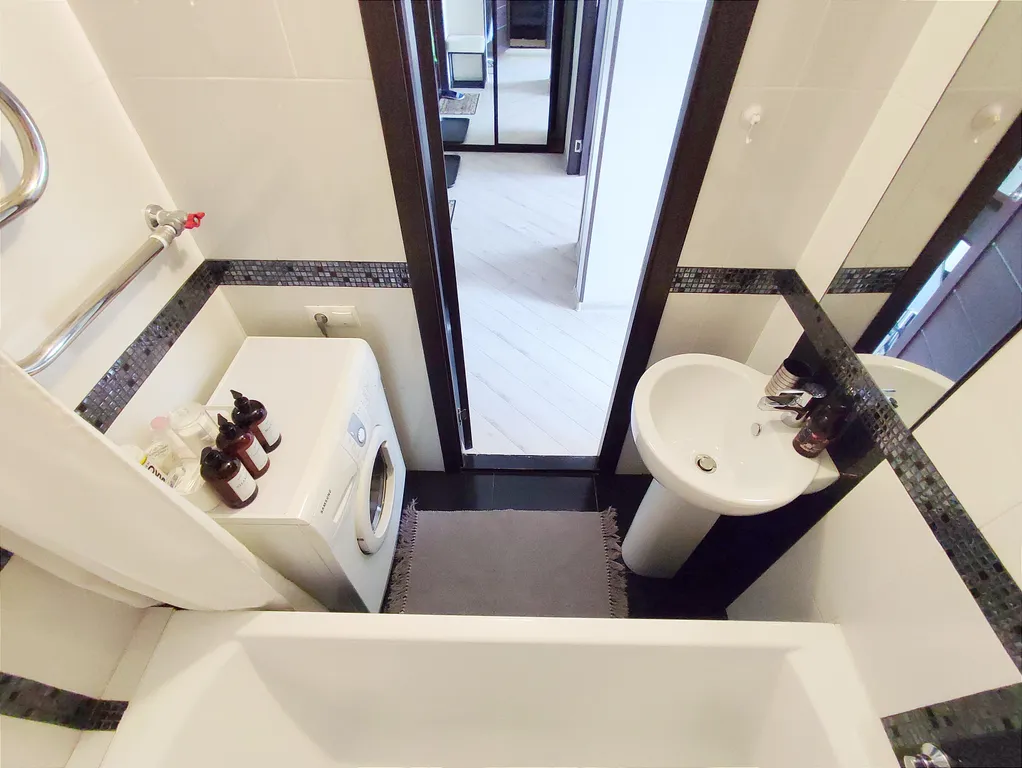 Квартира однокомнатная в Советском, 48 м², Красноярск — ванная комната