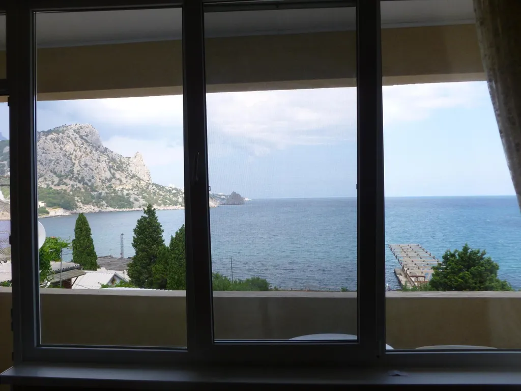 Первая линия у моря