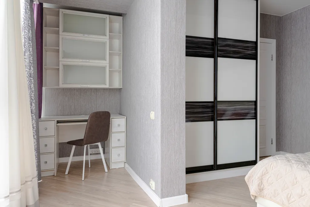 Квартира трёхкомнатная на улице Пирогова, 70 м², Чебоксары — фото 25