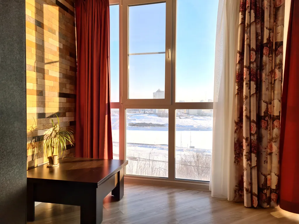 Квартира трёхкомнатная на улице Пирогова, 70 м², Чебоксары — вид из окна, фото 3