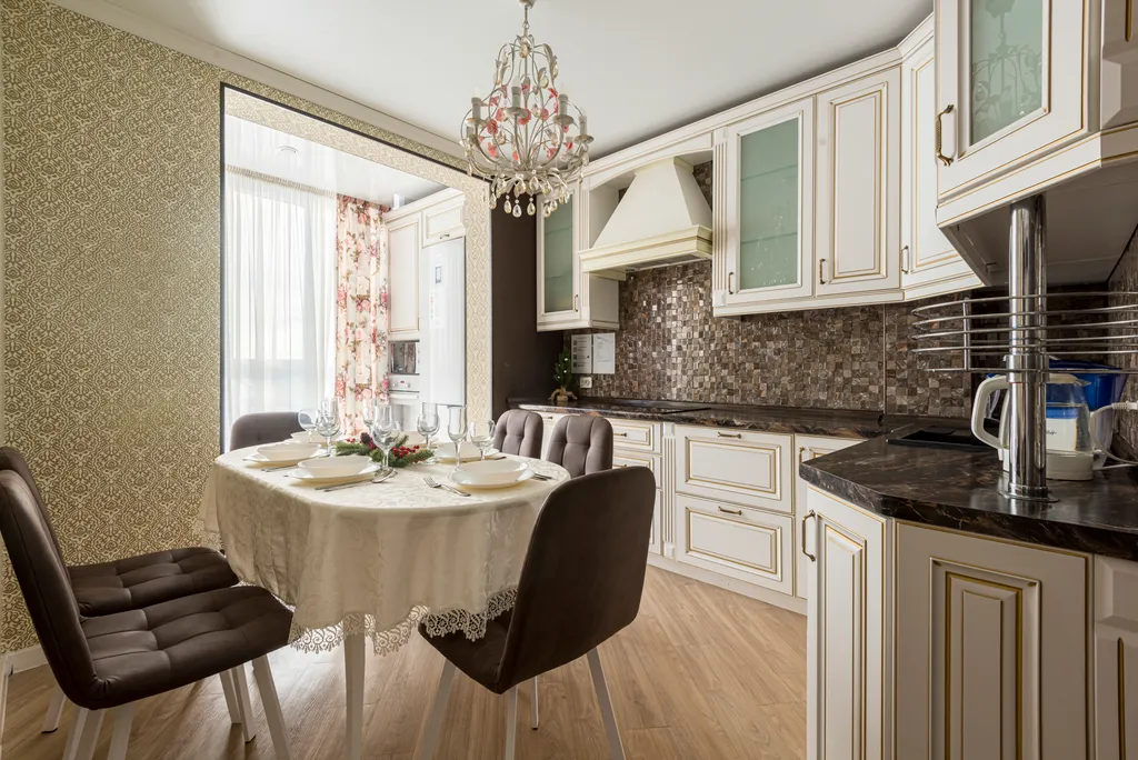 Квартира трёхкомнатная на улице Пирогова, 70 м², Чебоксары — кухня, фото 2