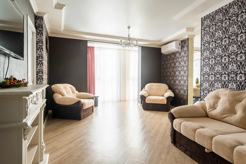 Квартира трёхкомнатная на улице Пирогова, 70 м², Чебоксары — спальня, фото 11