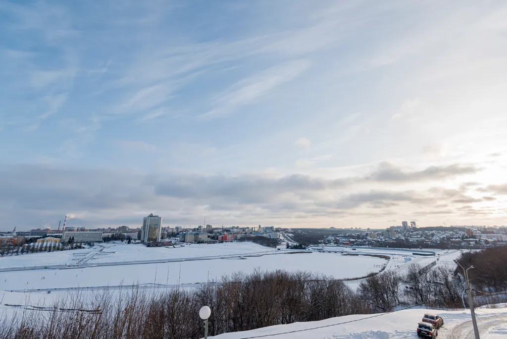 Квартира трёхкомнатная на улице Пирогова, 70 м², Чебоксары — фото 26
