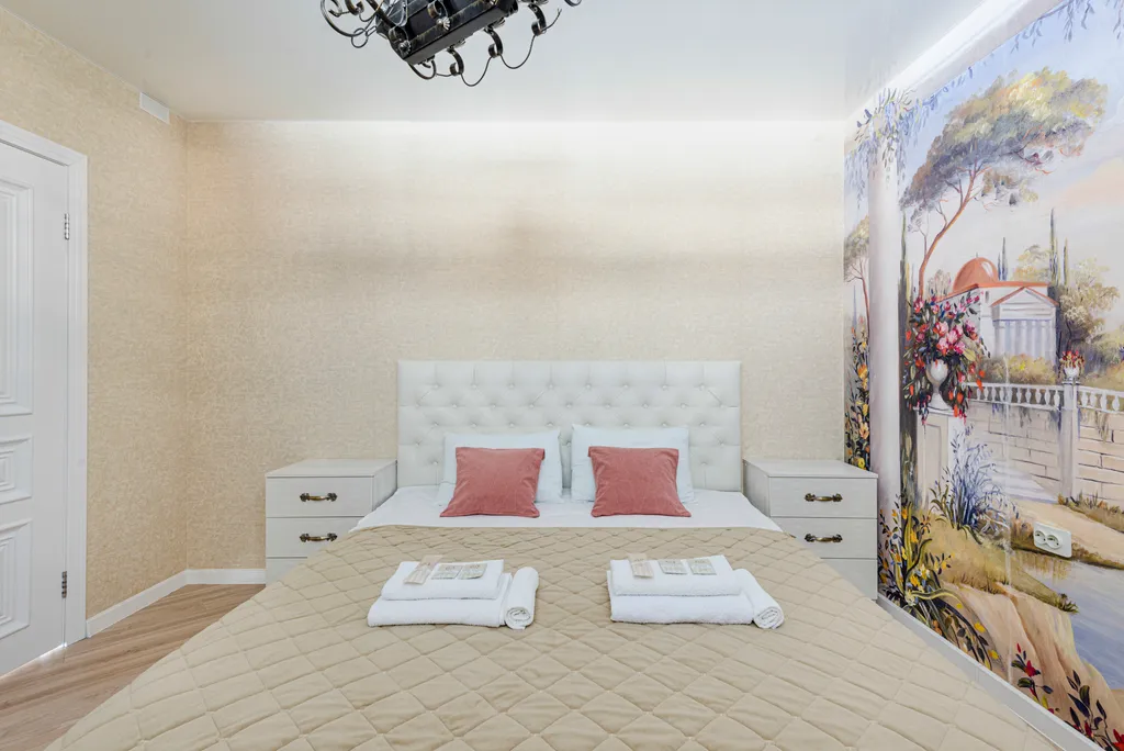 Квартира трёхкомнатная на улице Пирогова, 70 м², Чебоксары — спальня, фото 5