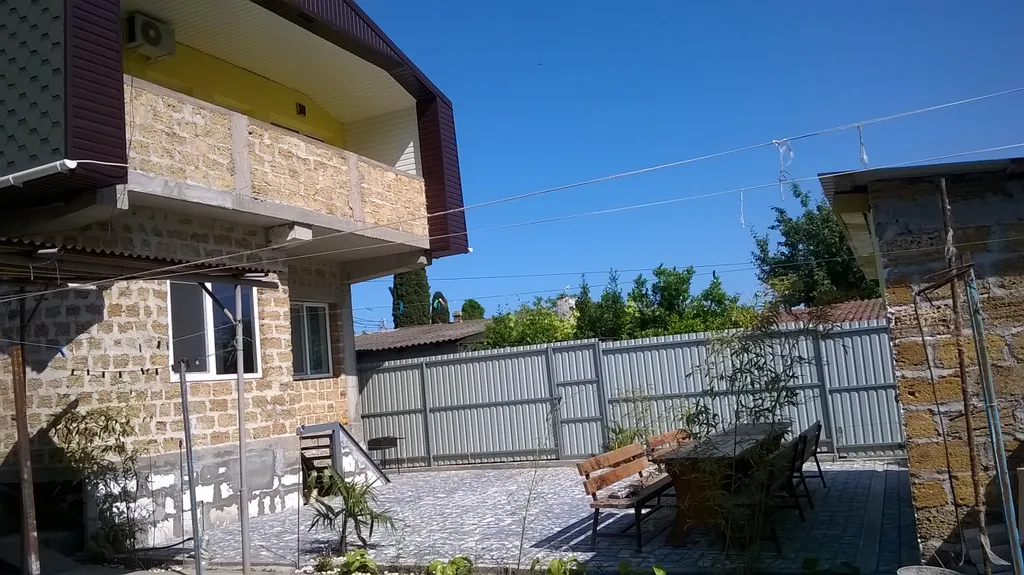 Дом возле моря