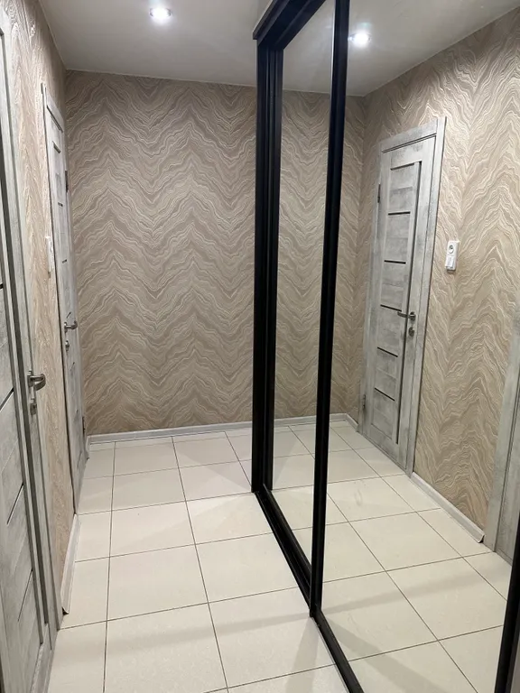 Апартаменты двухкомнатные на улице Западной, 60 м², Псков — фото 21