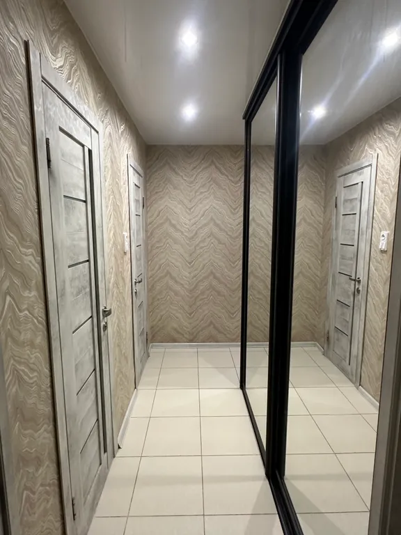 Апартаменты двухкомнатные на улице Западной, 60 м², Псков — фото 24