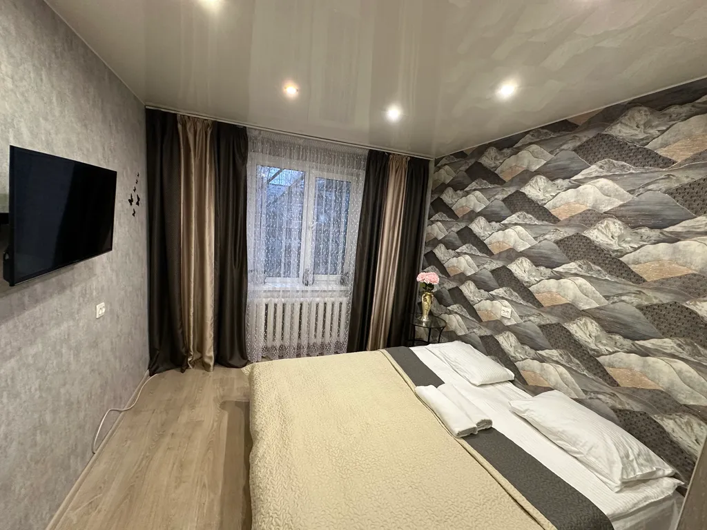 Апартаменты двухкомнатные на улице Западной, 60 м², Псков — фото 7