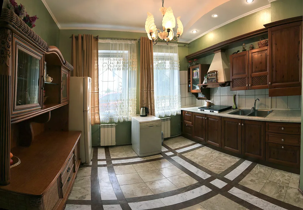 Коттедж в Ливадии, недалеко от моря