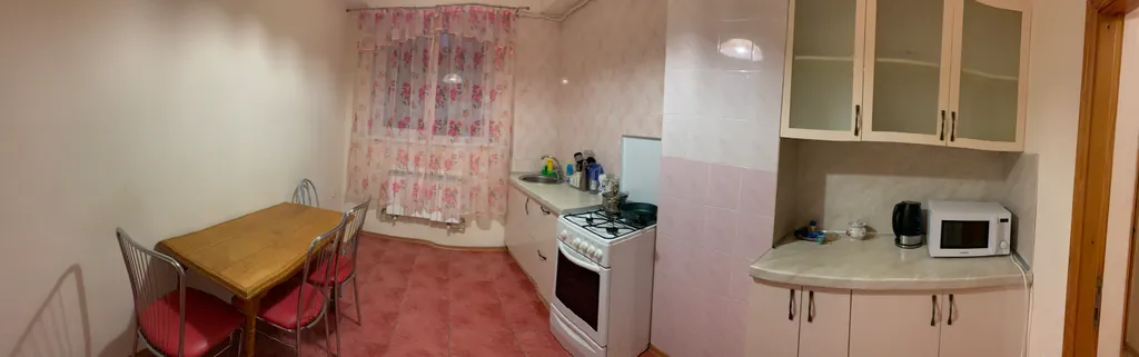 Дом 4-местный на улице Садовой, 90 м², Ялта — кухня, фото 3