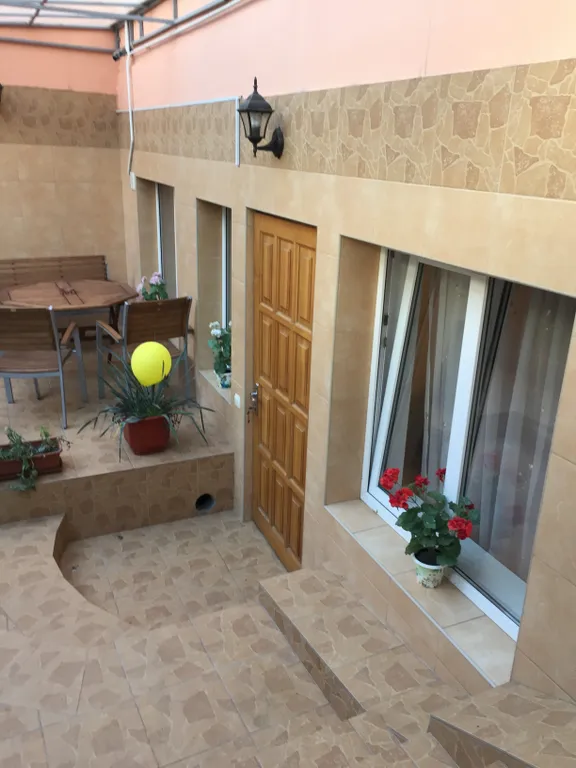 Дом 4-местный на улице Садовой, 90 м², Ялта — фото 18