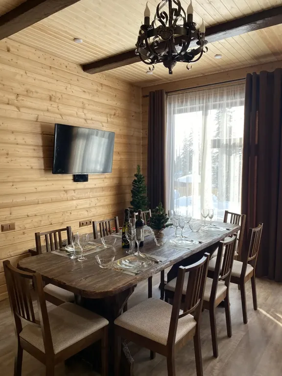 Дом 18-местный, 240 м², Шерегеш — кухня
