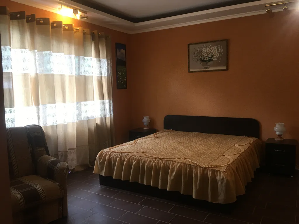Студия однокомнатная в переулке Лавровом, 42 м², Ялта — фото 2