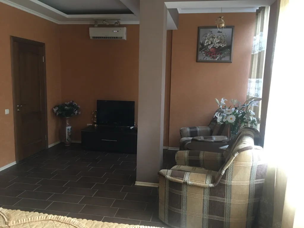 Студия однокомнатная в переулке Лавровом, 42 м², Ялта — фото 3