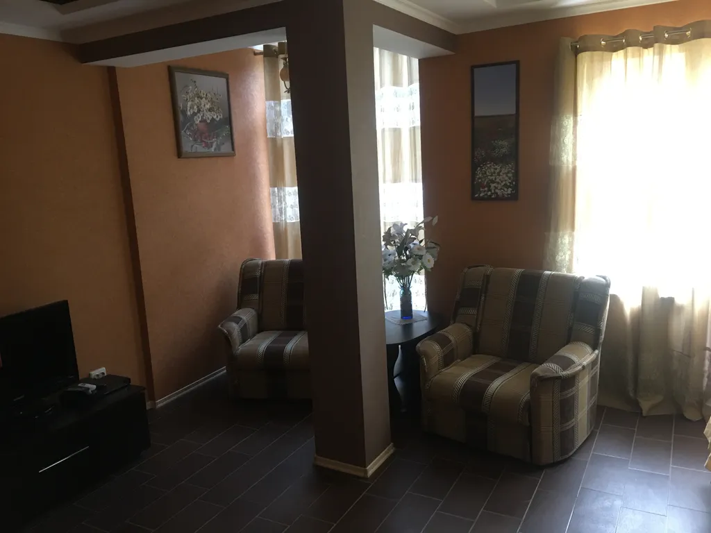 Студия однокомнатная в переулке Лавровом, 42 м², Ялта — фото 4