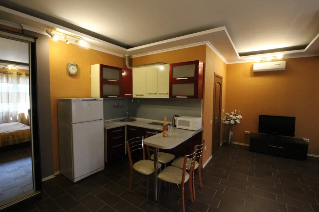 Студия однокомнатная в переулке Лавровом, 42 м², Ялта — фото 5