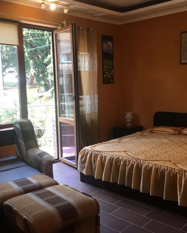 Студия однокомнатная в переулке Лавровом, 42 м², Ялта — фото 6