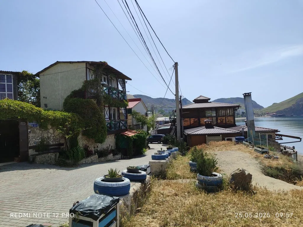 Студия- номер на 1 этаже, 1 линия — Beach Hotel Новая Династия, фото 3 из 5