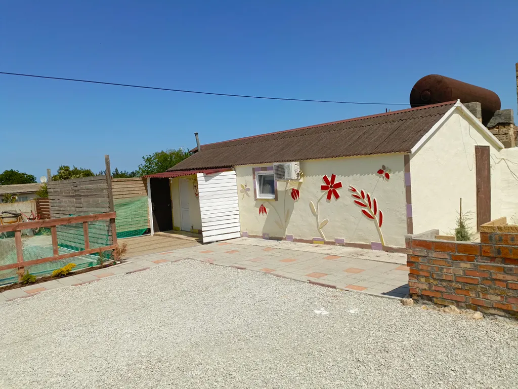 Бунгало отдельно стоящий в гостевом дворе