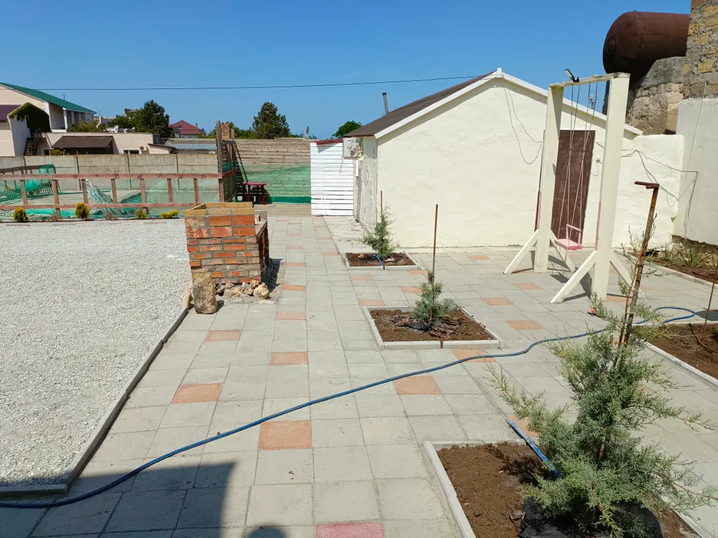 Бунгало отдельно стоящий в гостевом дворе