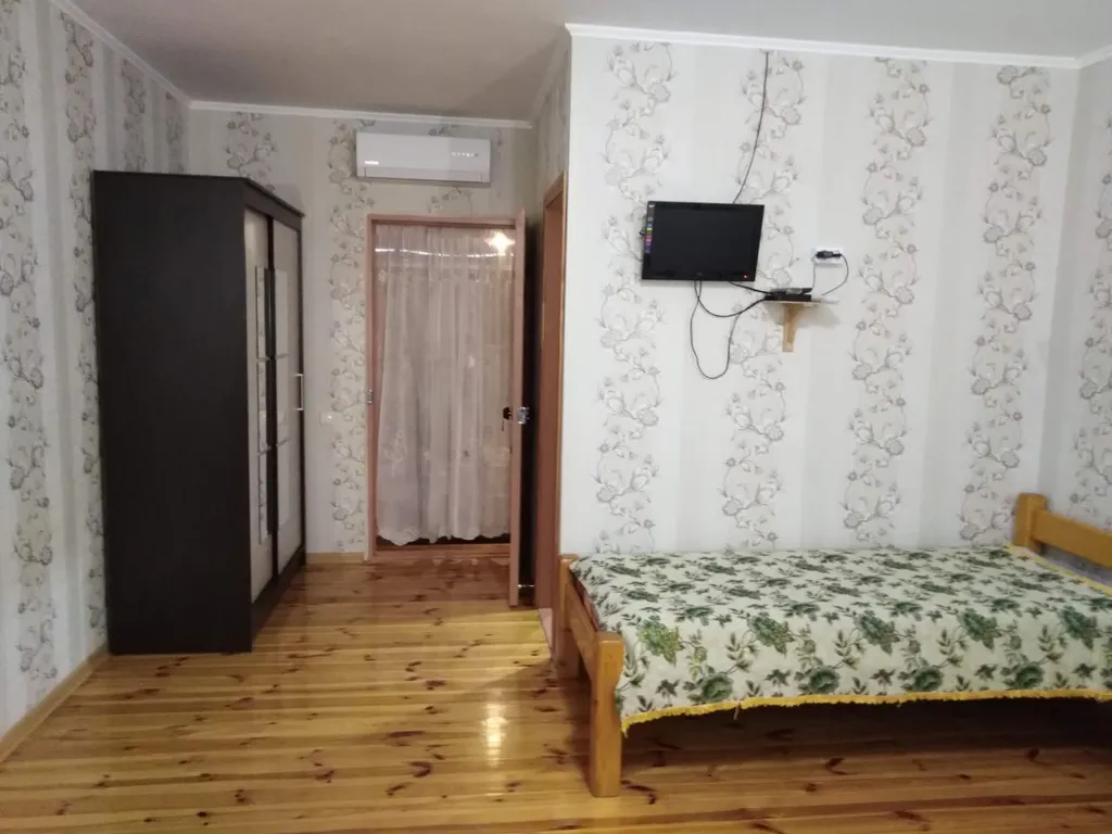 Дом 4-местный на улице Садовой, 25 м², Орджоникидзе — фото 3