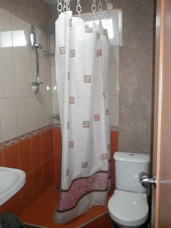 Дом 4-местный на улице Садовой, 25 м², Орджоникидзе — фото 7