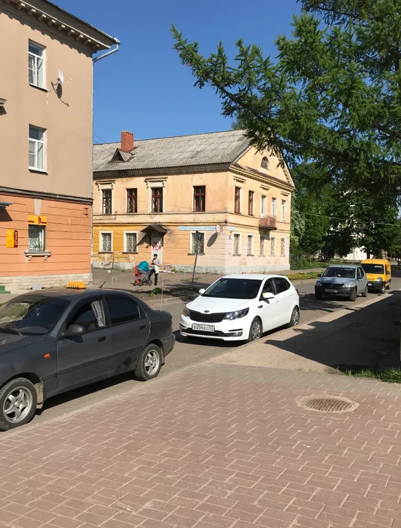 Апартаменты однокомнатные на улице Фёдоровском Ручее, 31 м², Великий Новгород — двор, фото 2