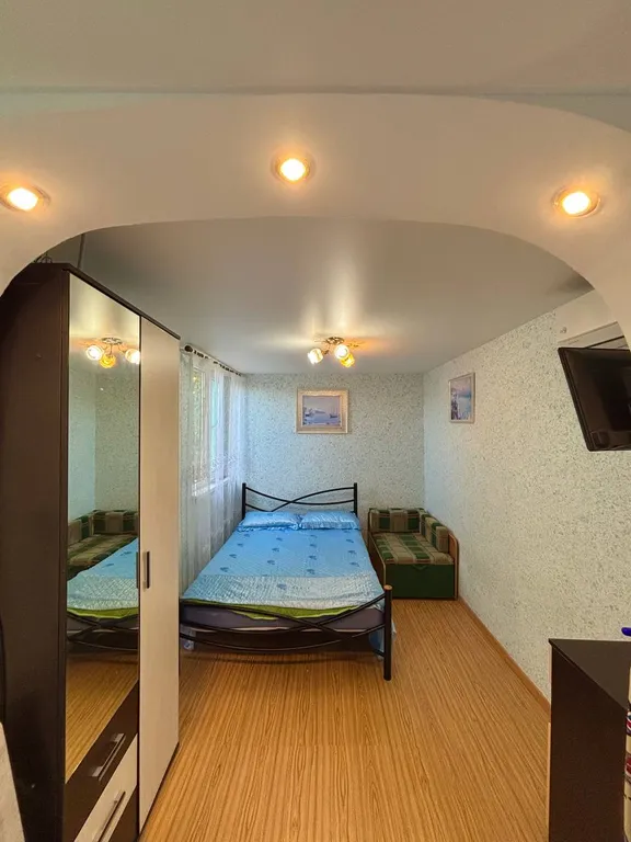 Домик возле моря